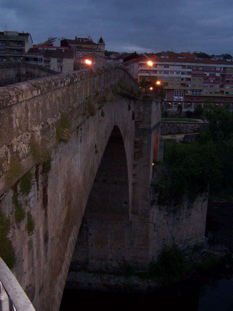 Amanecer sobre el puente romano by jetxea