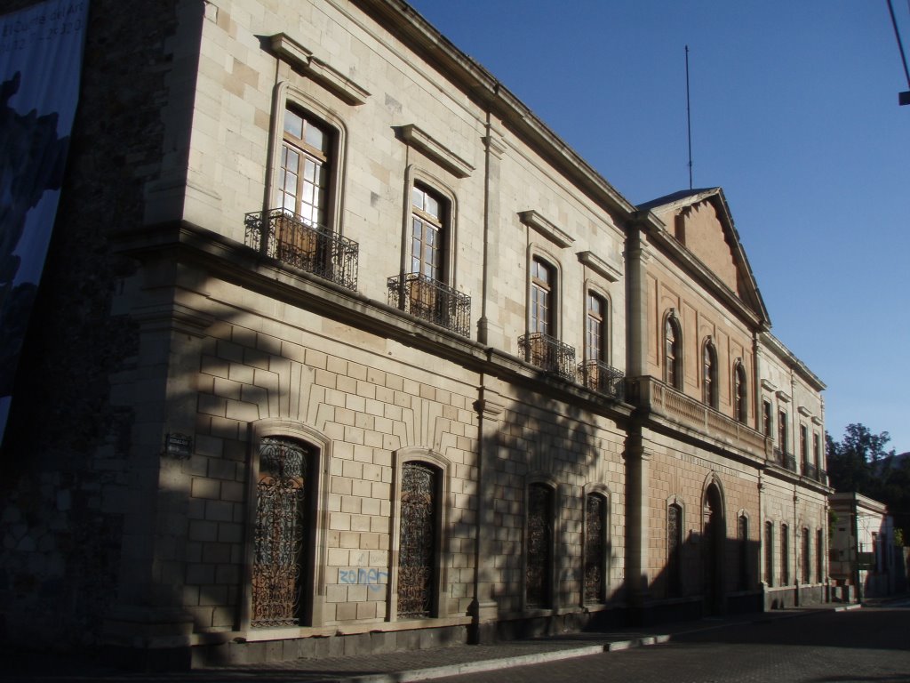 Edificio by mendozinodeveracruz