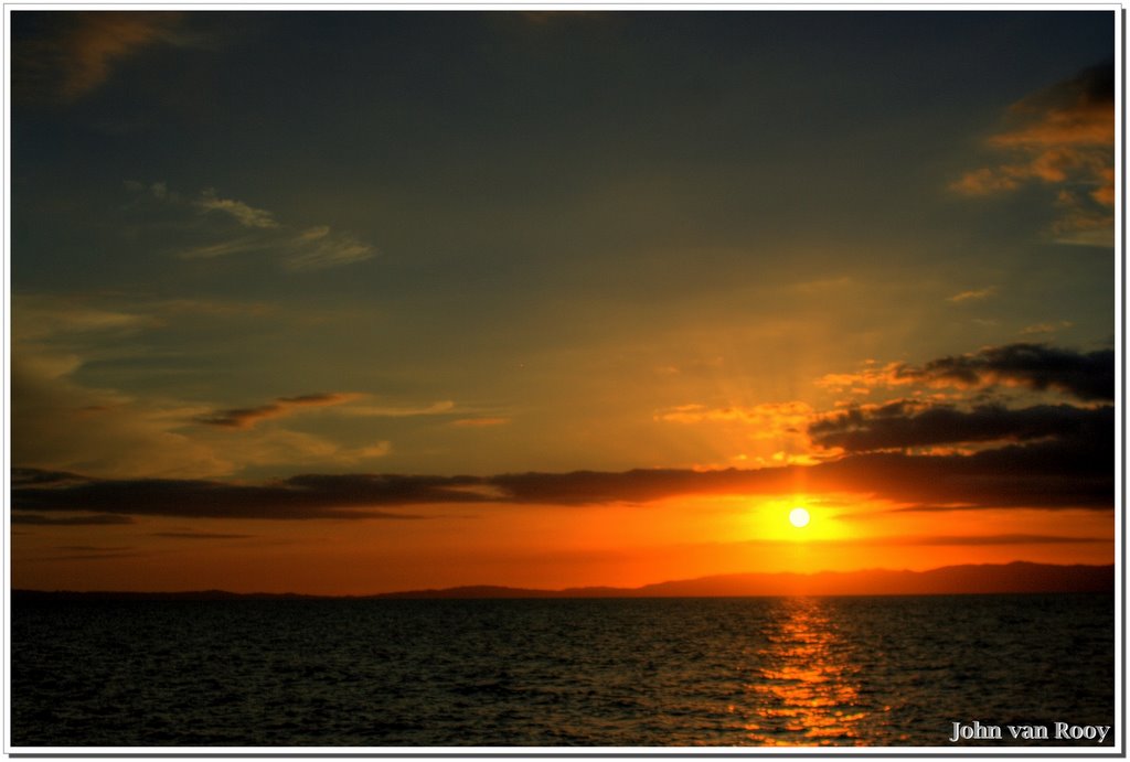 Sunset from Ruamahunga Bay, Coromandel Peninsula, New Zealand by JayVeeare