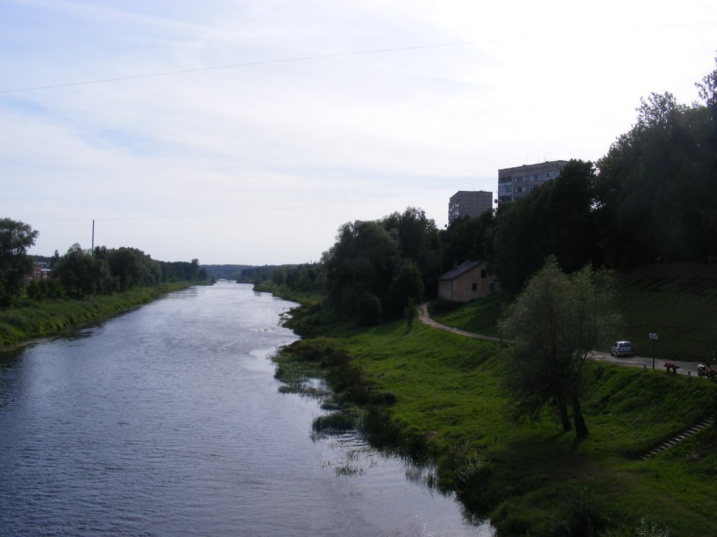 Gauja from central bridge by Andrei Volkov