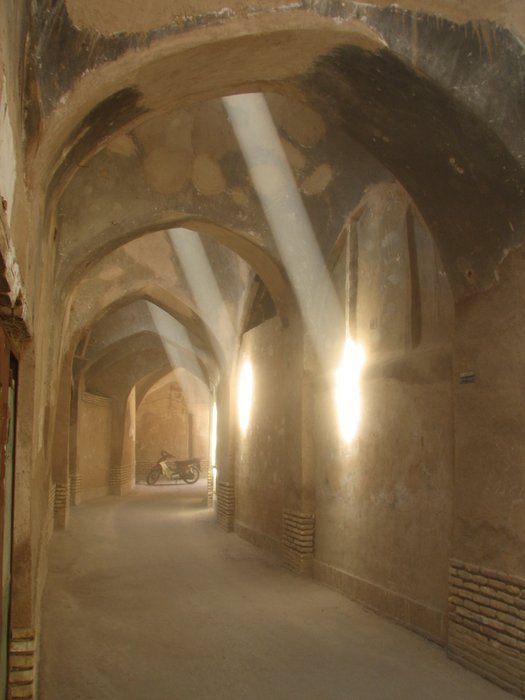 In old part of the city - Yazd, Iran (taken by Peter R.) by Andyno