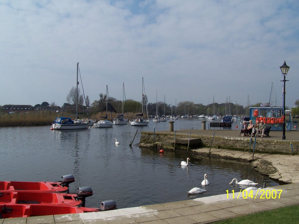 Christchurch Quay by Bobf