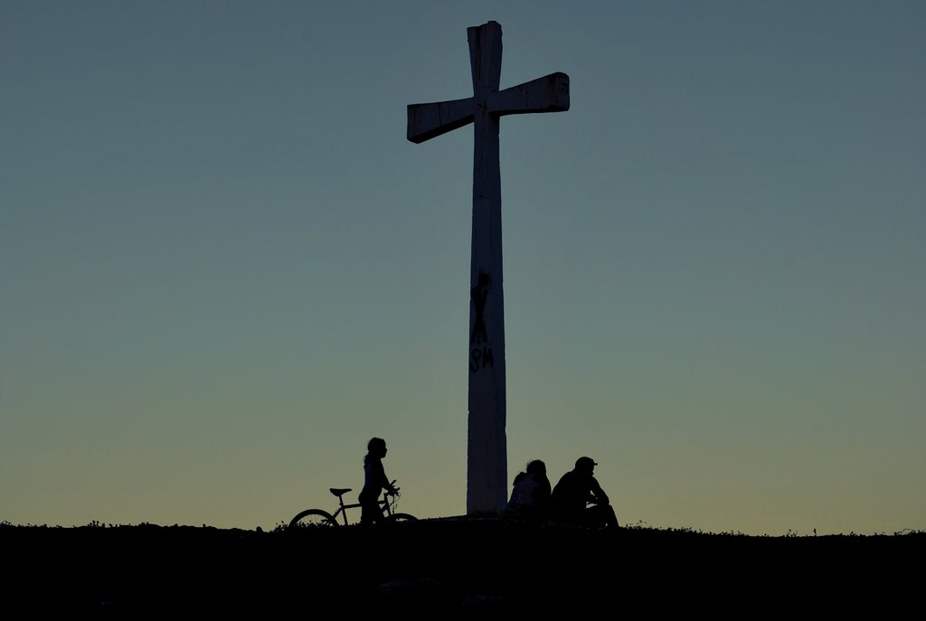 Cruz de Puerto Fermin by Javier Volcan