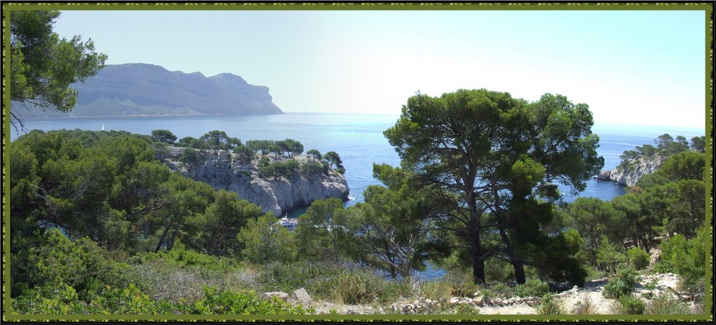 Vaufrèges, Marseille, France by trois tiff