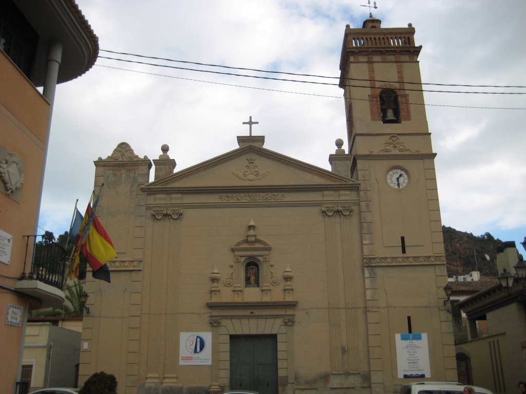 Iglesia de Olocau by José Palau Domenech