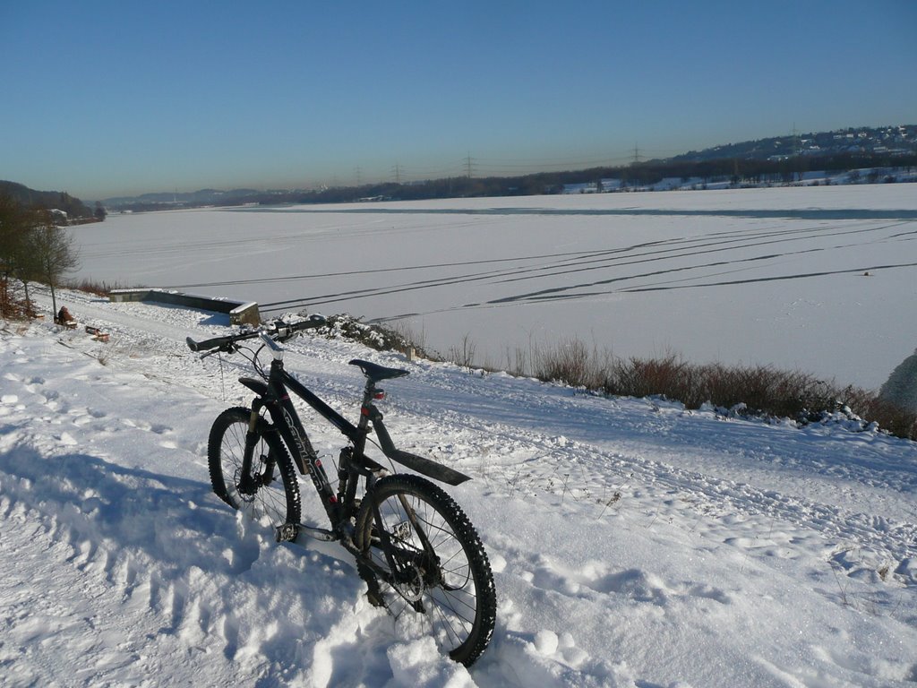 Eis auf dem Kemnader See by Örmel