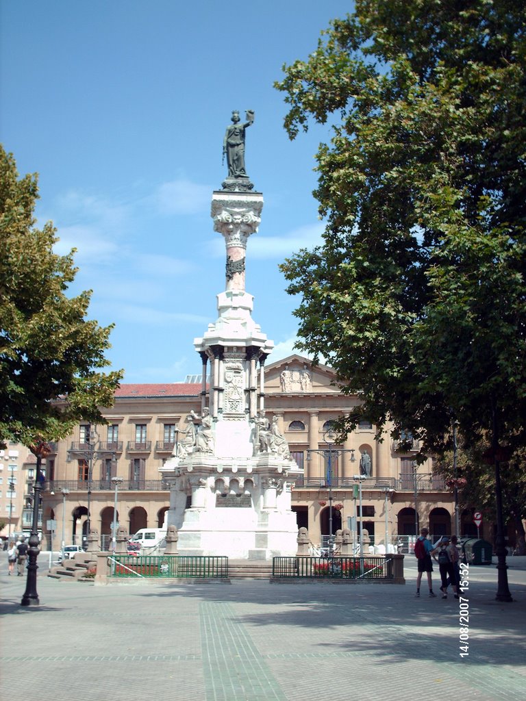 Paseo de Sarasate, Pamplona. by Freddy Cabezas Alvar…