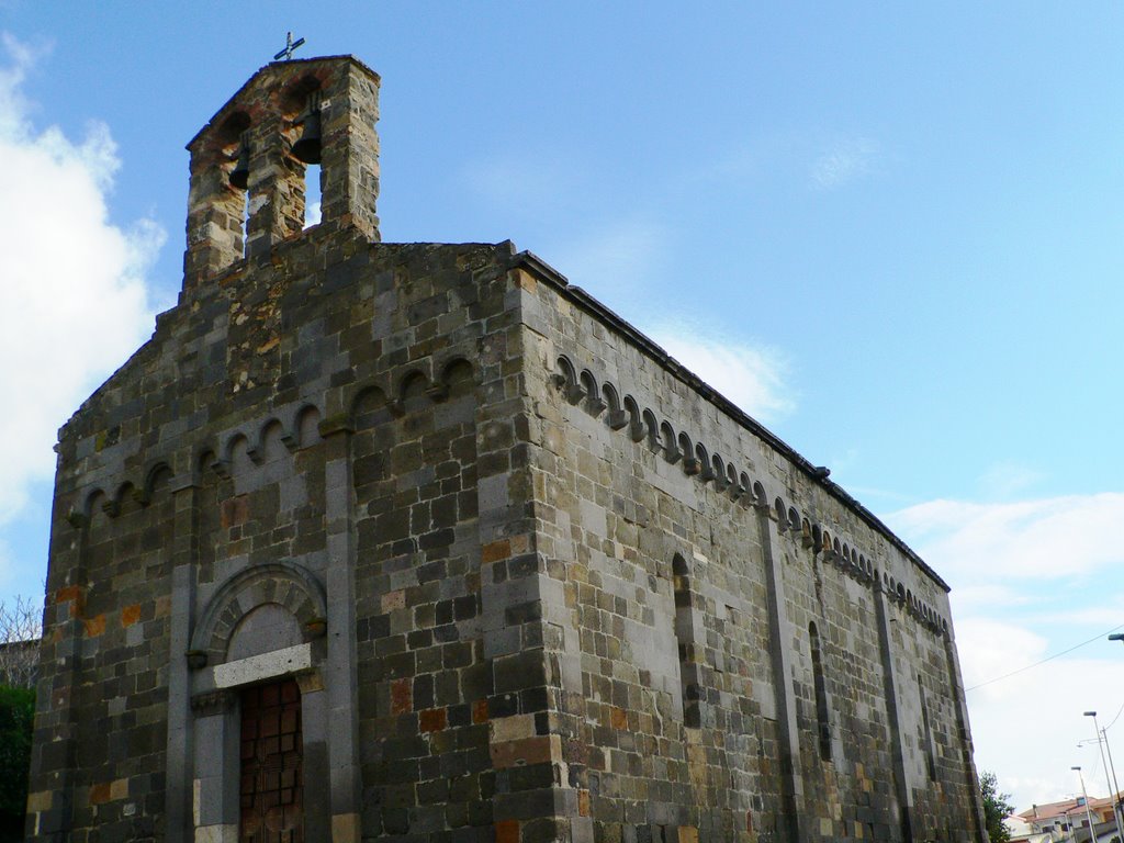 Samassi: Chiesa romanica di S. Geminiano by Orlyniscu