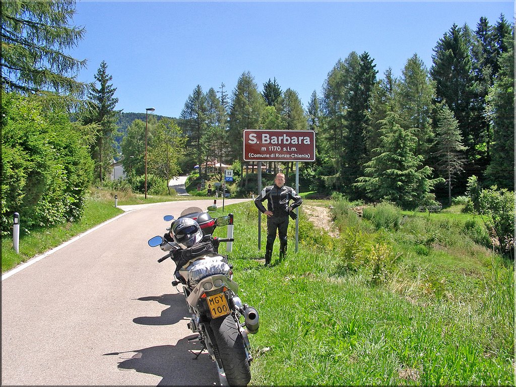 In het hinterland van het Gardameer by Kosmopol