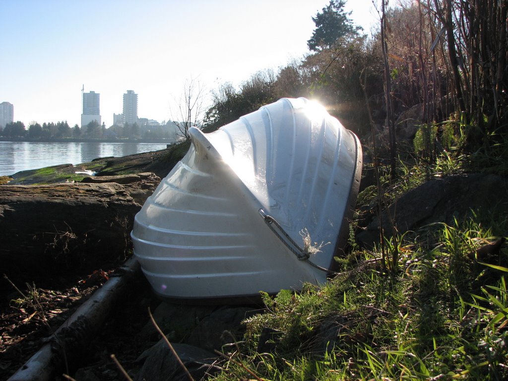 Nanaimo seawalk: city of Nanaimo in the distance by frtzw906