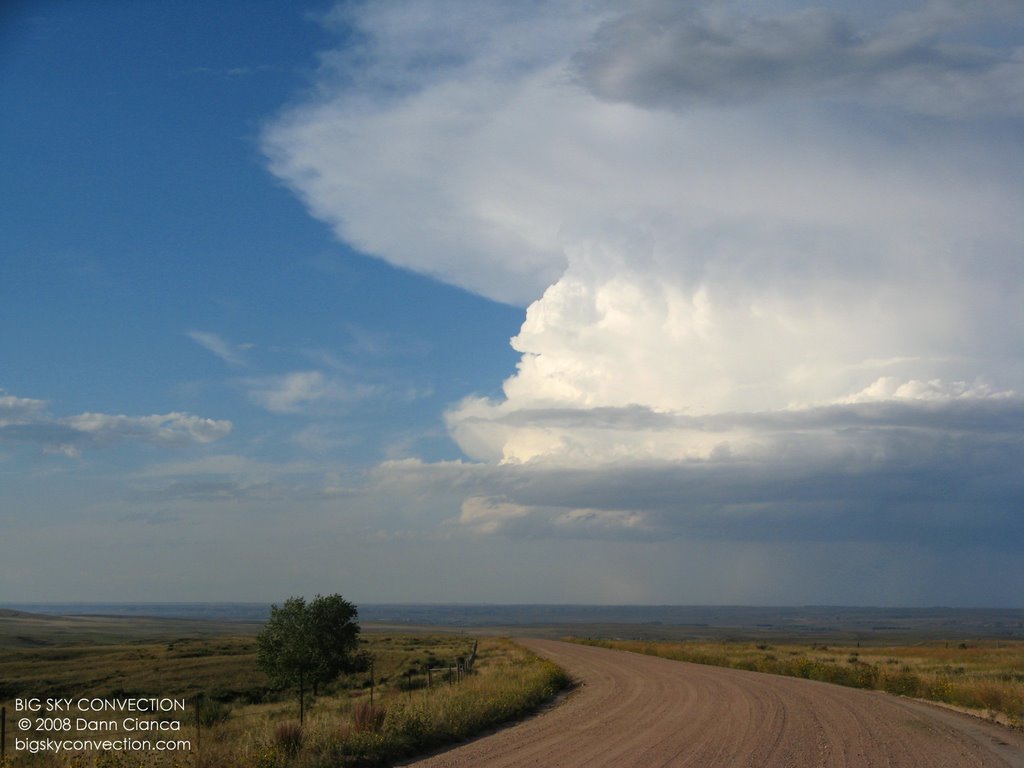 2008 - September 21st - 23:11Z - Looking NNW - Getting closer to intercept. by Dann Cianca