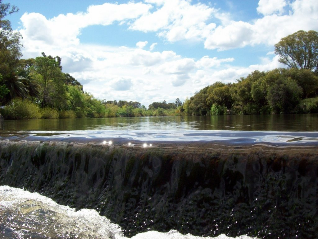 Vista del Río Sta Lucía - Florida by Andres Fulco