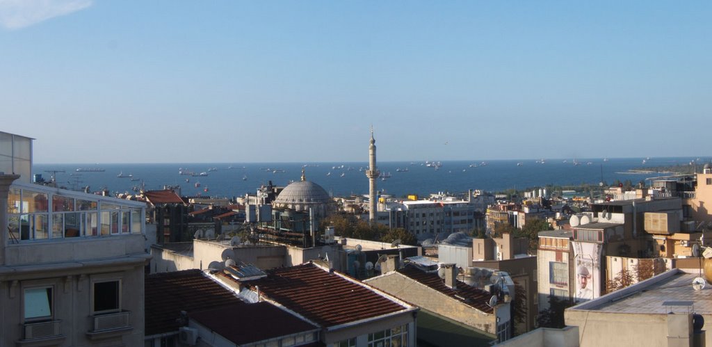 Mer de Marmara depuis la terrasse de l'hotel Mosaïc by laugere g