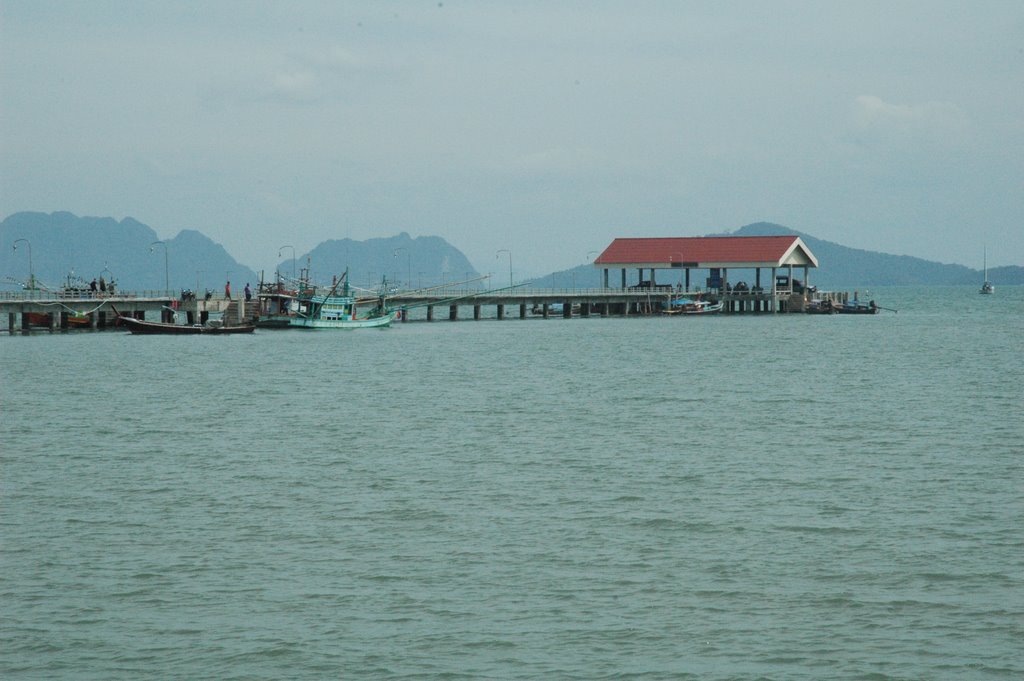 Lanta Old Town Pier - Koh Lanta - 2008 by Ole Holbech