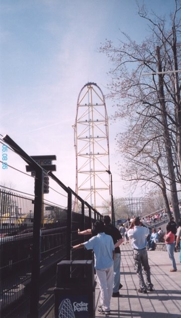 Top Thrill Dragster -- Cedar Point 2005 by DrDaveDC