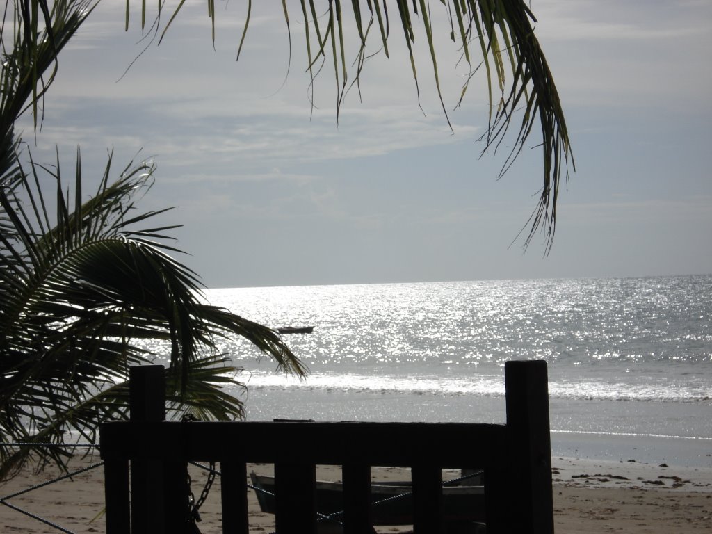 Praia do Mundaú by Jacinto Leal