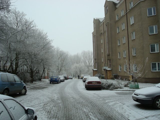 Szczecin,ul.Nieduża w zimowym śnie by Jan Bartnicki