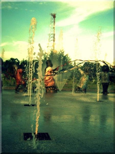 Peoples Park, Davao City, Philippines by myan111