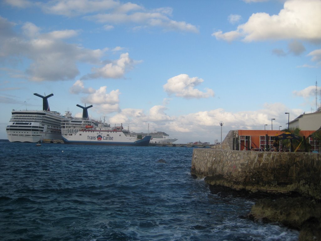 Cozumel, Baracuda hotel by Olga Khanko