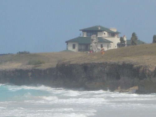 Masion Xanadu in Varadro, Cuba by guiadecuba