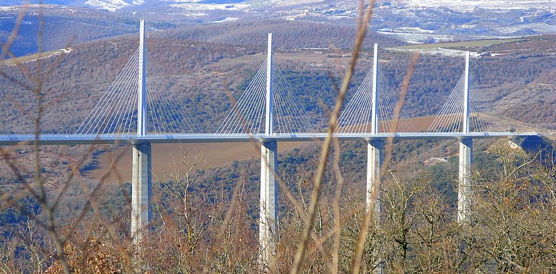 Viaduc de Millau by Christian Rolland