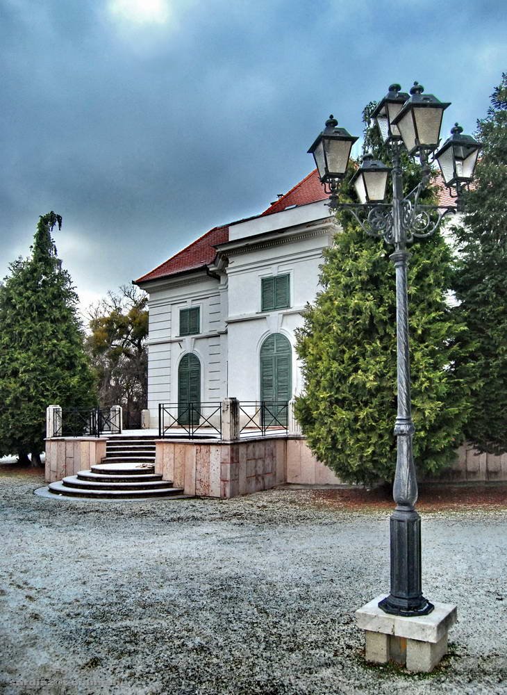 Castle, lamps - Tata DSC_3011-2 by A. Zoltán Sárdi (pho…