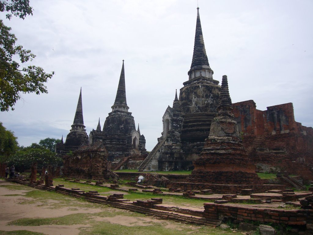 Wat Phra Si Sanphet, Ayutthaya by BlueMenagerie