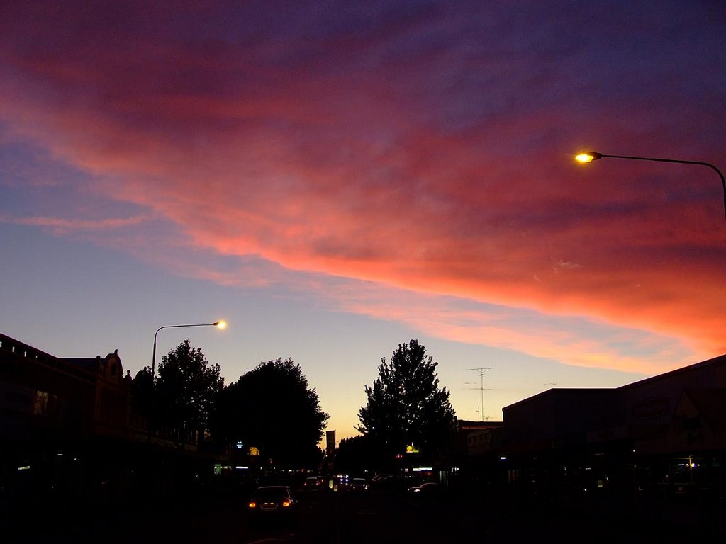 Byron Street at sunset by EcologistGreg