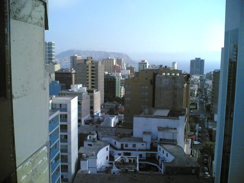 Miraflores skyline by starboris