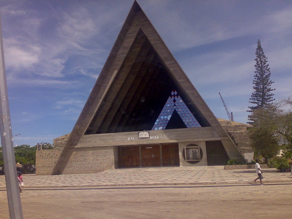 Benguela, Angola by mugica