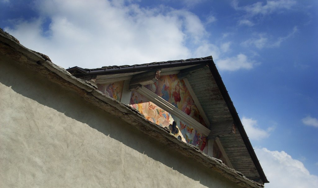 Issime - Chiesa di San Giacomo Maggiore - Church of San Giacomo Maggiore by elchblut