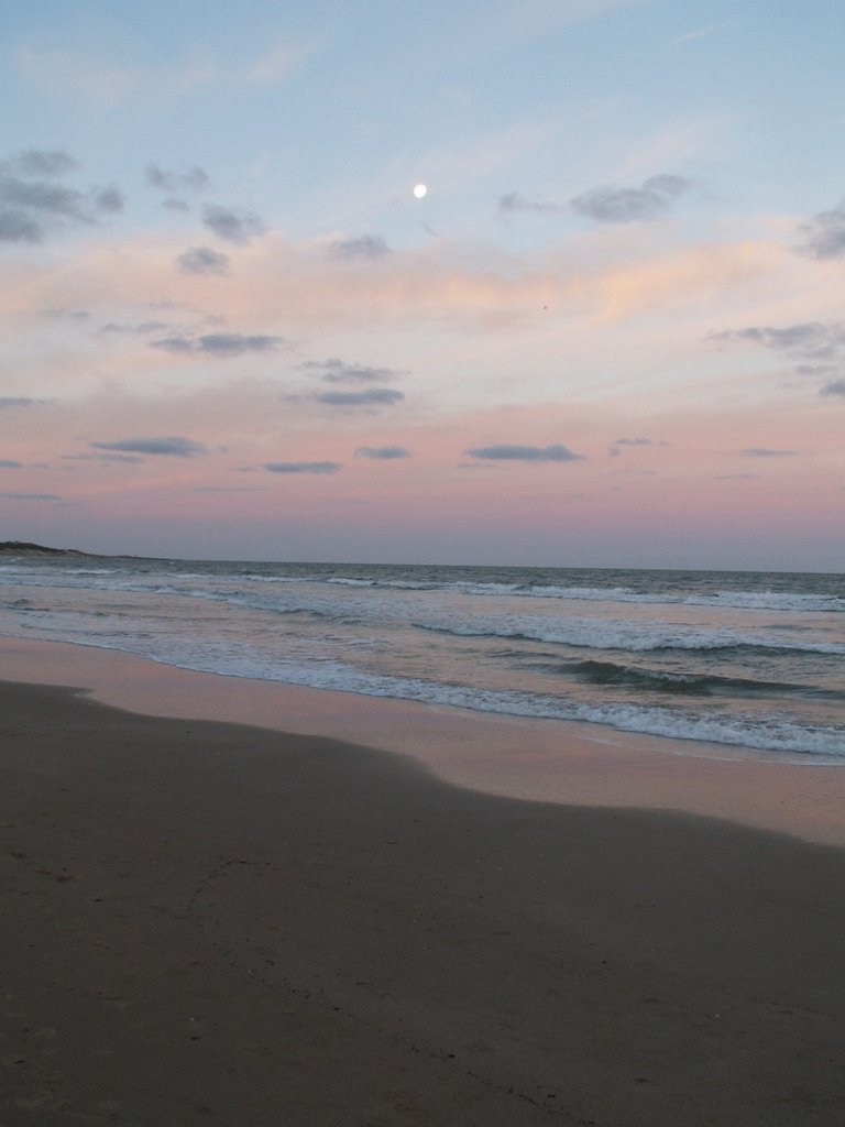 Playa y colores en el cielo (Enero 2009) by Violencia es mentir