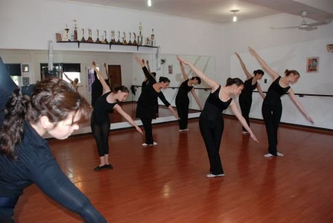 Instituto de Danzas by natyalvarez