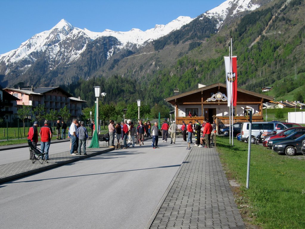 Stockschiessbahn geg. Kitzsteinhorn by hehmert1