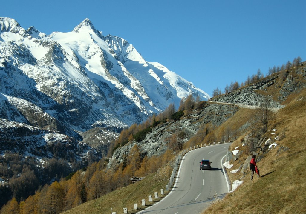 Glocknerstrasse geg. Grossglockner by hehmert1