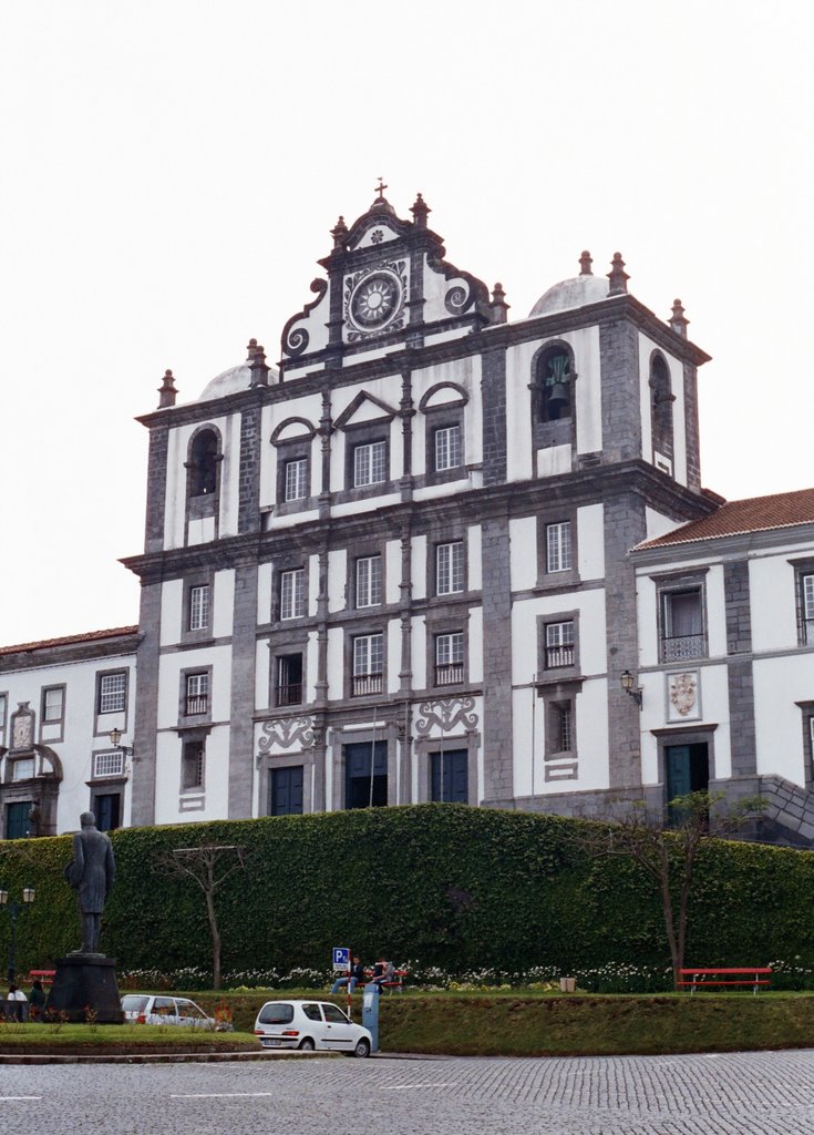 FAIAL - Horta, Iglesia matriz del Salvador (1680-1760) - (Jun.05) by Ana Cobo