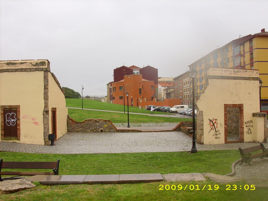 Cimavilla, Gijón, Asturias, Spain by ignor