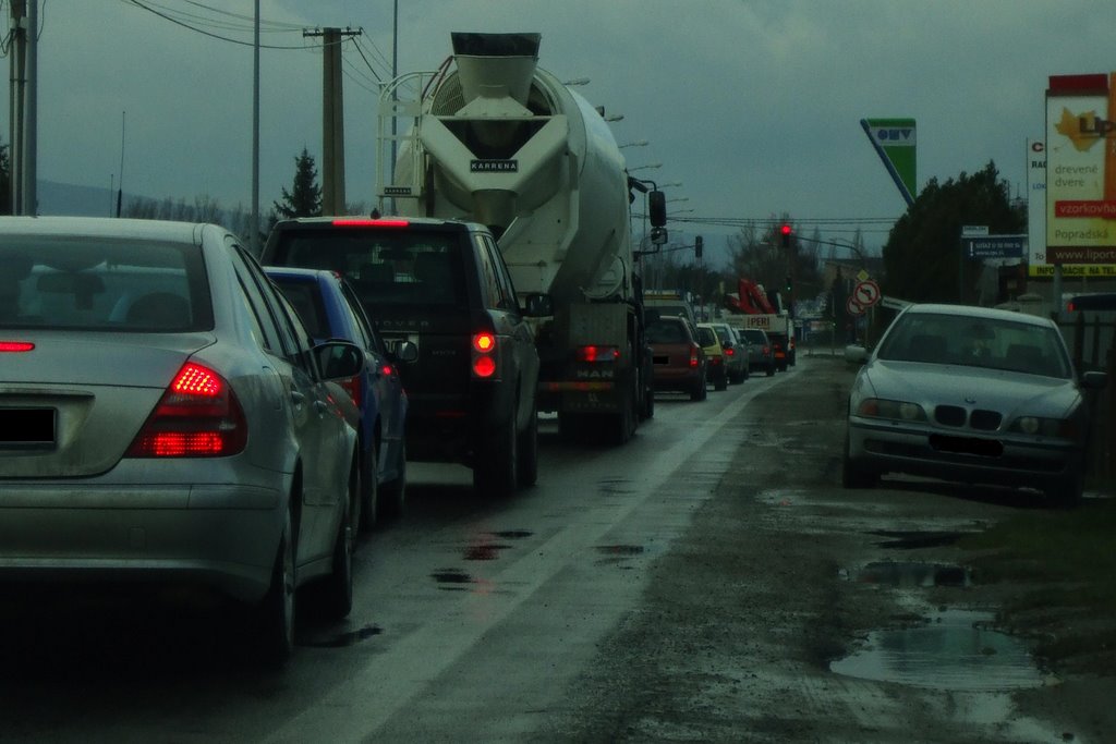 Traffic jam, Bratislava by Hajós Peter