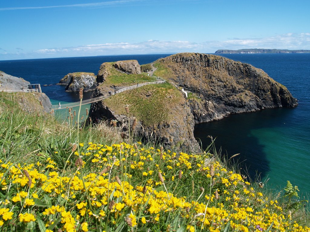 Carrick-a-Rede Rope Bridge by zbyšekb