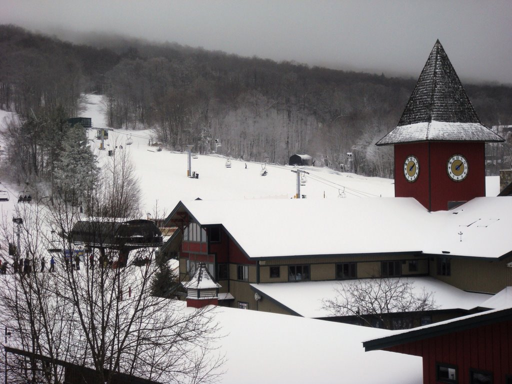 The Clocktower Mt Snow base by gHrmsn