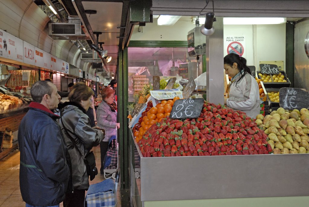 Interior Mercado Central by ^ozo^