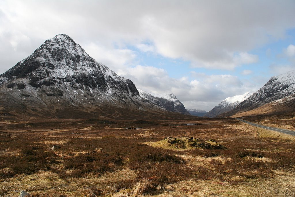 Entrance to Glencoe by David Pattison