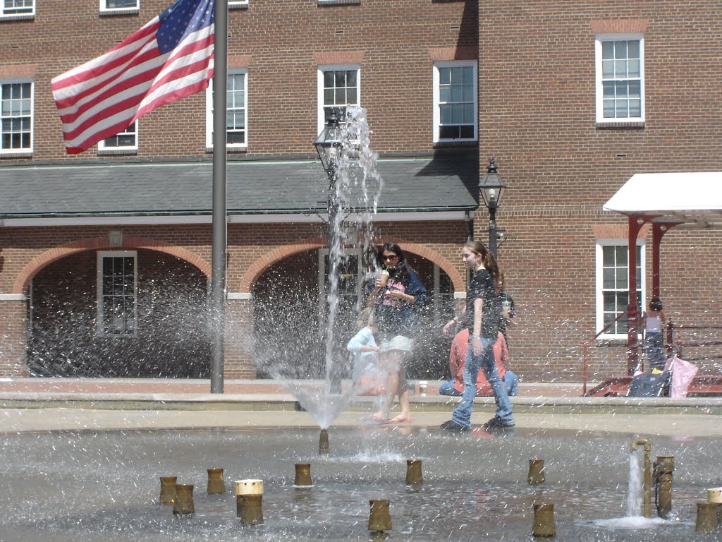 Fontain in front of Christ church, Alexandria VA by Laura