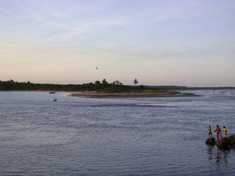 Península de Maraú ao entardecer by Rubens Almeida