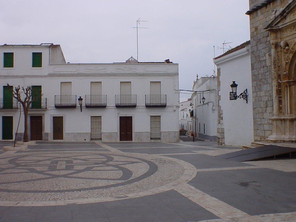 Plaza de la Magdalena by João Silva