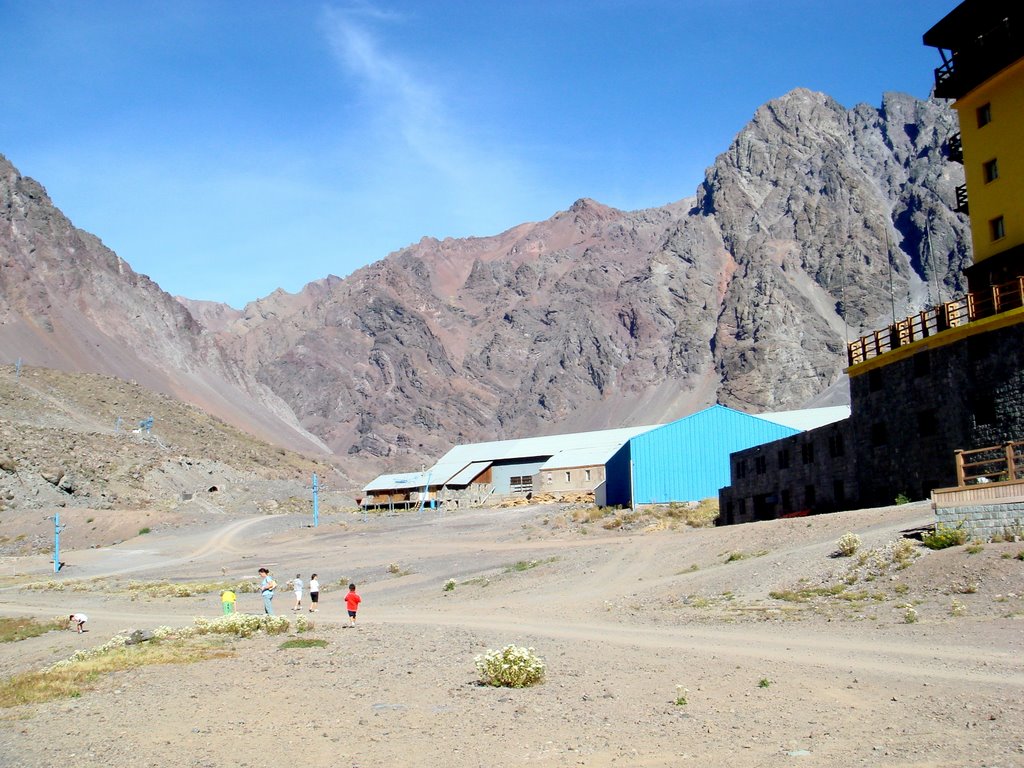 Portillo - Los Andes by E. Nakabara