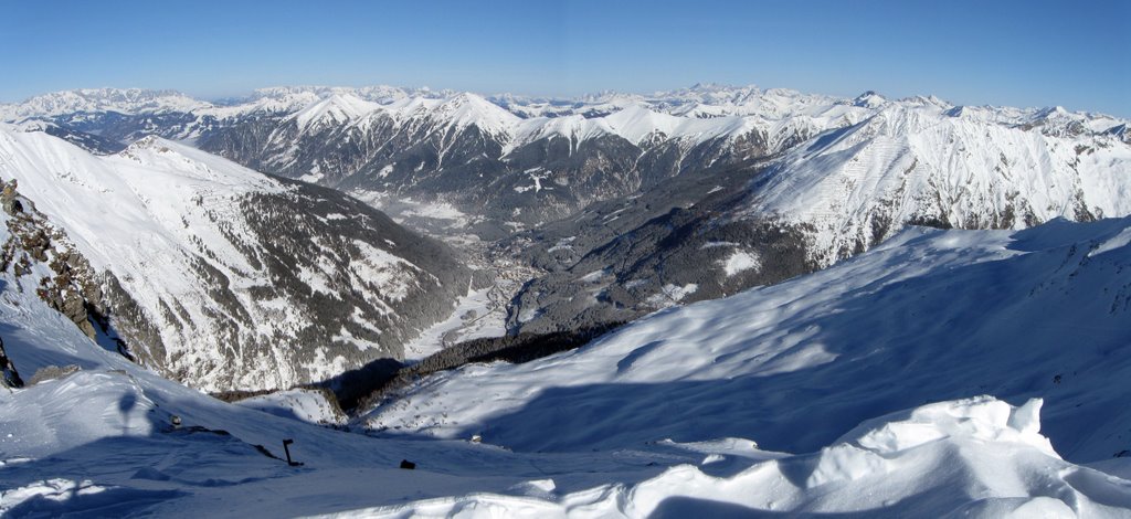 73.1 Bad Gastein from Kreuzkogel 16.01.2009 by Mircea Sasaran