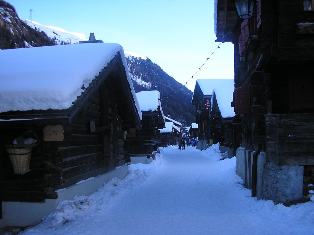 Altes Dorf im Winter by martin&isabel