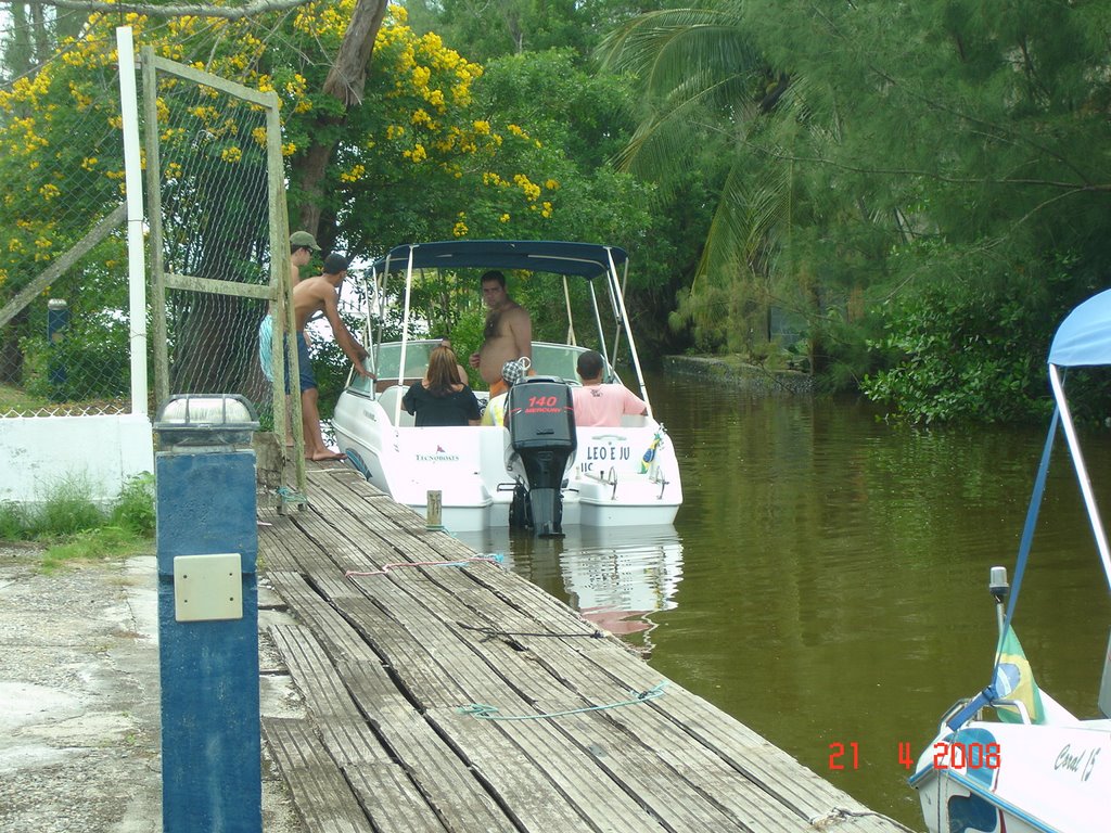 Salinas Náutico Clube by Ricardo L. Viana