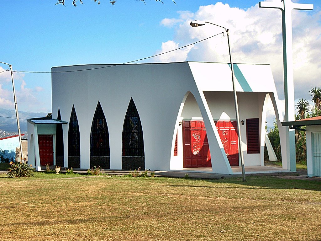 IGLESIA SAN FRANCISCO DE HEREDIA by Yamil Herrera A